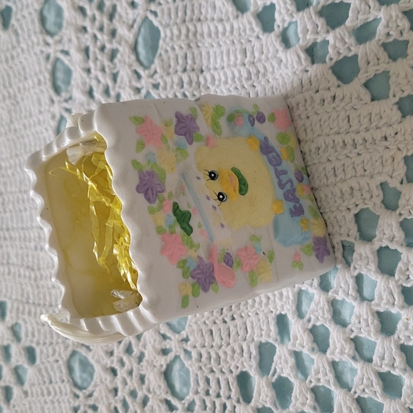 FREE W/ $10.00 bundle.Easter Decorations 🐣 Set of 9 - Picture 4 of 8